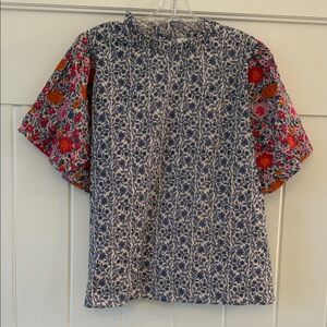 Floral Patterned Blouse with Embroidered Sleeves